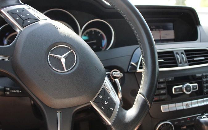 Mercedes-Benz Klasa C cena 42800 przebieg: 215000, rok produkcji 2012 z Sztum małe 667